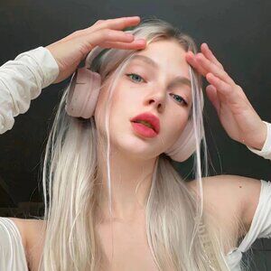 Meet your Posher, Efrain